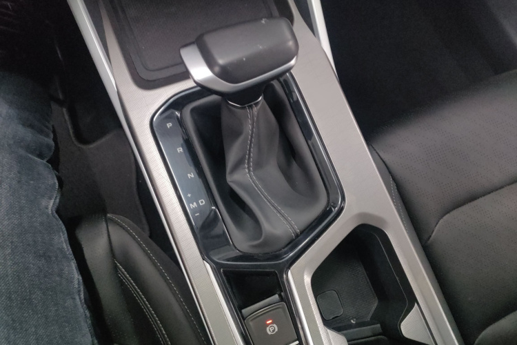 吉利汽车 帝豪 2022款 第4代 1.5L CVT精英型局部细节18