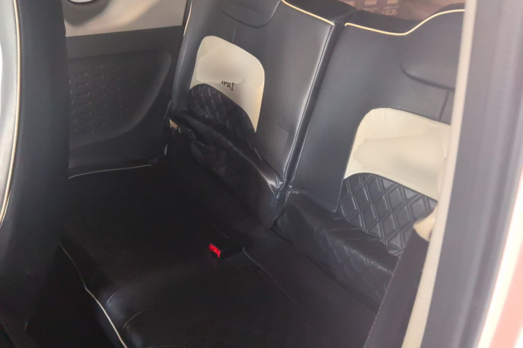 五菱汽车 宏光MINIEV 2022款 马卡龙臻享款 磷酸铁锂中控内饰21