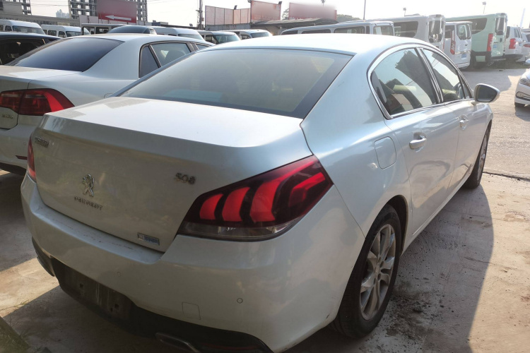 标致508 2015款 1.6THP 自动致臻版车身外观7