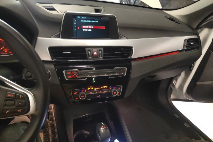 宝马X1 2018款 sDrive18Li 时尚型局部细节16