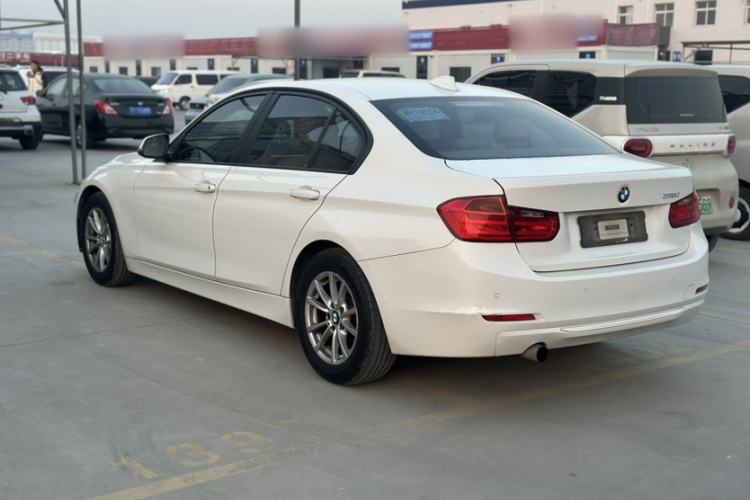 宝马3系 2013款 316i 进取型车身外观6005