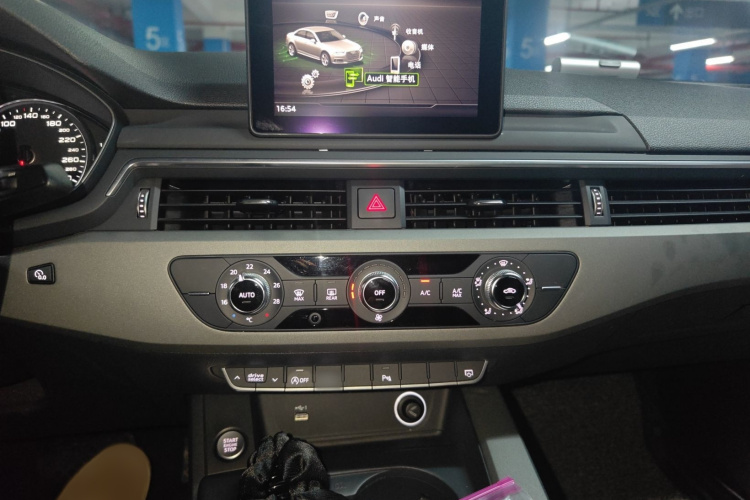 奥迪A4L 2019款 40 TFSI 进取型 国VI局部细节16