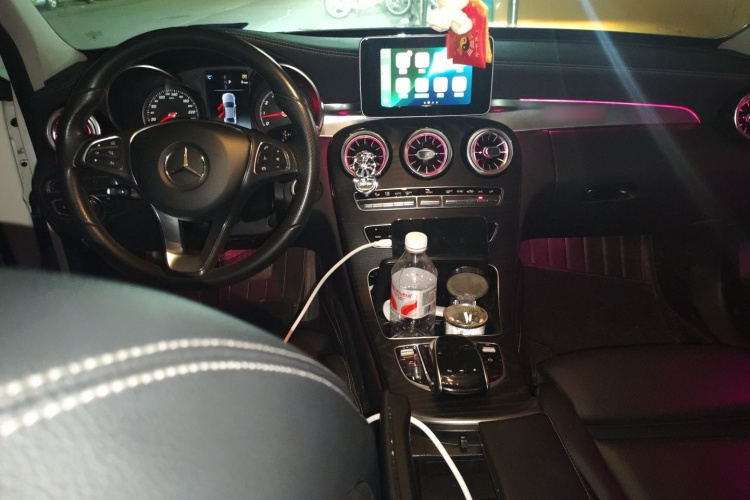 奔驰C级 2018款 C 200 L 运动版中控内饰7002