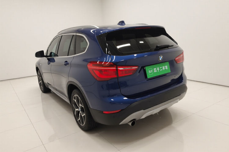 宝马X1 2019款 sDrive18Li 尊享型车身外观5