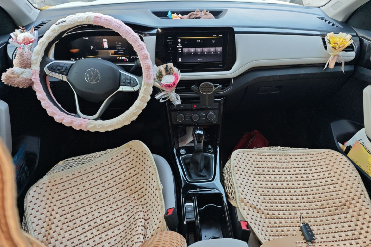 大众 途岳 2025款 新锐 1.5L 锐意版中控内饰12