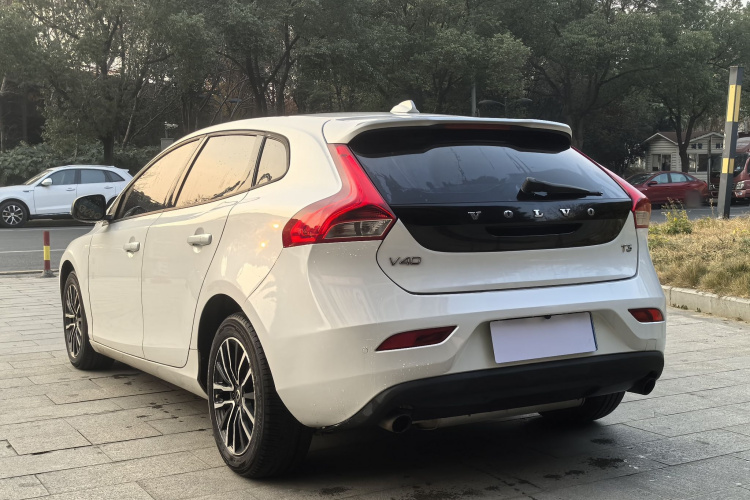 沃尔沃V40 2017款 T3 智逸版车身外观6004