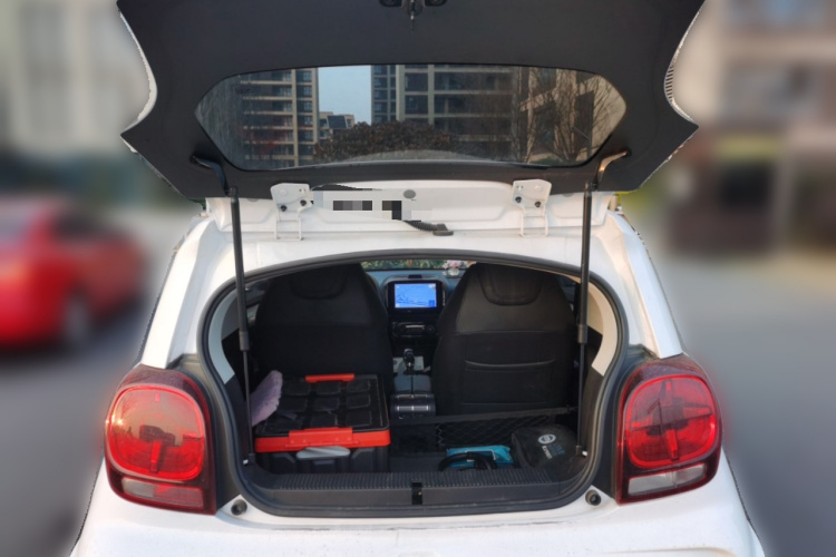 荣威 科莱威CLEVER 2021款 302km卓越版中控内饰23