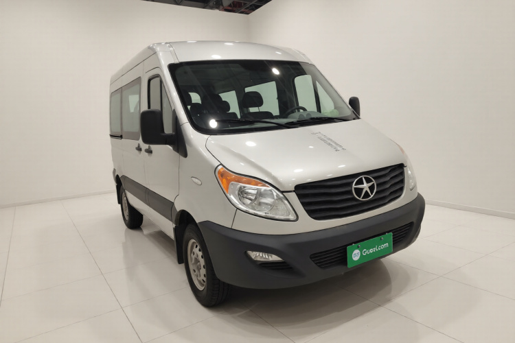 江汽集团 星锐 2019款 1.9T 节油王白金版5-9座星快运车身外观3