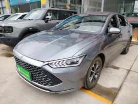 比亚迪 秦PLUS 2024款 荣耀版 DM-i 55KM领先型