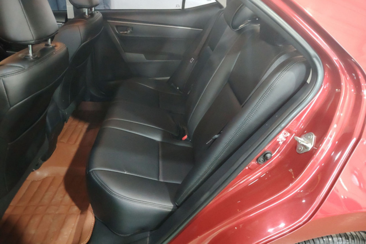 丰田 雷凌 2014款 1.6G CVT精英版中控内饰7001