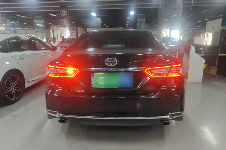 丰田 凯美瑞 2018款 2.5G 豪华版车身外观6