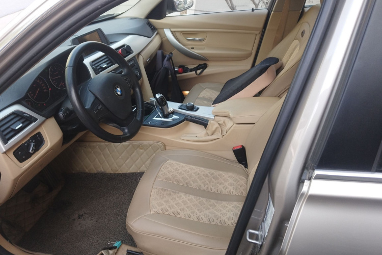 宝马3系 2014款 320Li 时尚型局部细节19