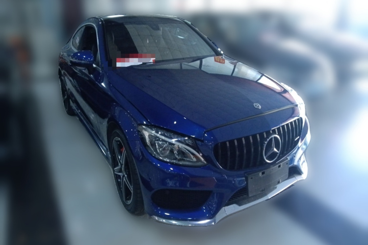 奔驰C级(进口) 2018款 C 200 轿跑车车身外观3