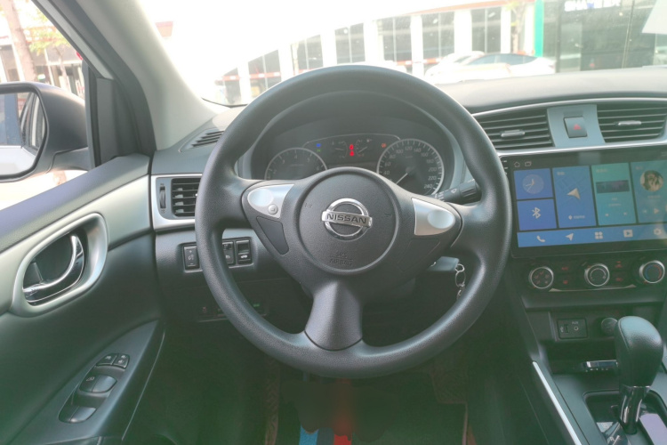 日产 轩逸 2022款 经典 1.6XE CVT舒适版中控内饰13