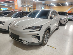 比亚迪 宋PLUS新能源 2025款 EV 智驾版 520km 尊贵型