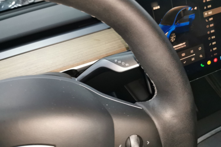 特斯拉 Model Y 2022款 后轮驱动版局部细节18