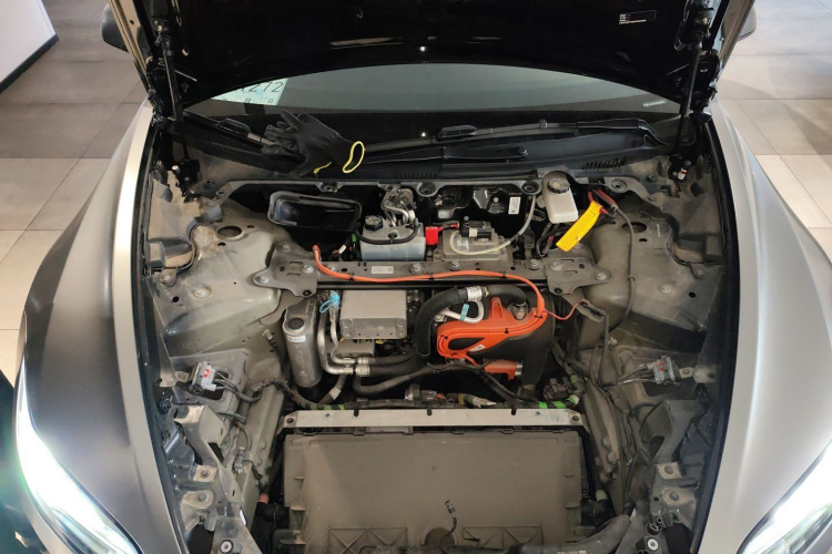 特斯拉 Model 3 2023款 后轮驱动版机舱底盘24