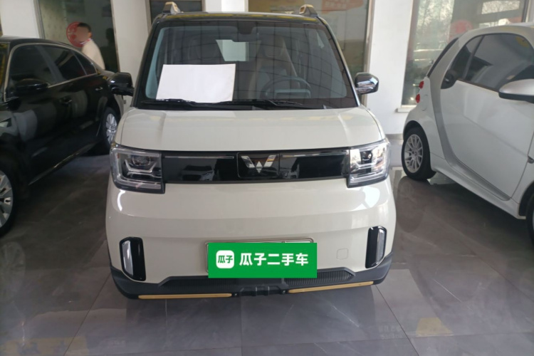 五菱汽车 宏光MINIEV 2022款 马卡龙臻享款 磷酸铁锂车身外观2