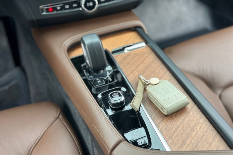 沃尔沃S90 2023款 B5 智逸豪华版局部细节18