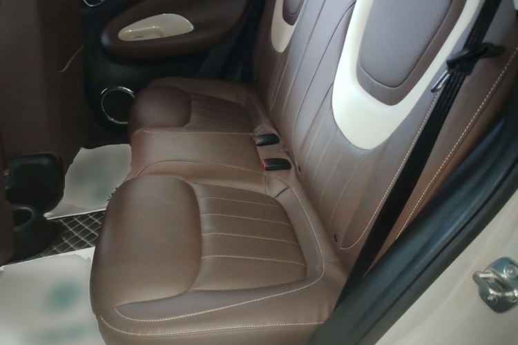 五菱汽车 五菱缤果 2023款 410km 灵犀尊享款中控内饰21