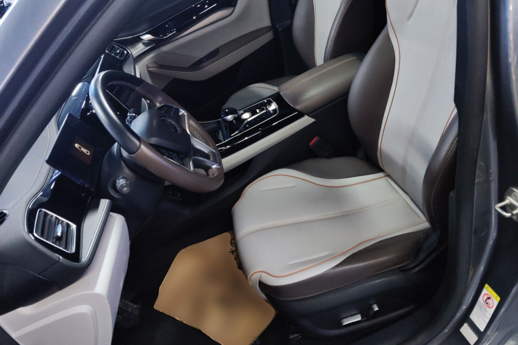 比亚迪 秦PLUS 2023款 冠军版 EV 420KM超越型中控内饰19