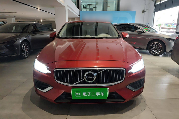 沃尔沃S60新能源 2021款 T8 E驱混动 四驱智逸豪华版车身外观6001