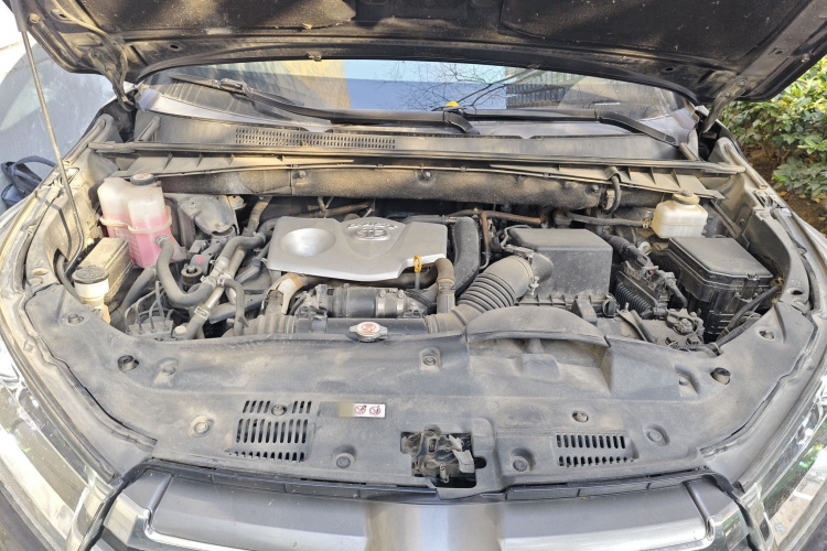 丰田 汉兰达 2018款 2.0T 四驱至尊版 7座 国VI局部细节24