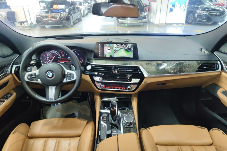 宝马6系GT 2019款 630i M运动套装中控内饰7002