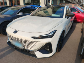 长安UNI-V 2023款 1.5T 尊贵型