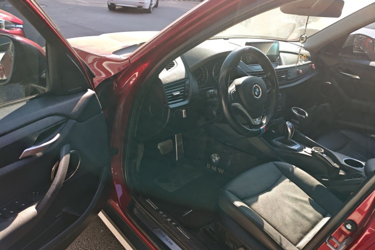 宝马X1 2014款 sDrive18i X设计套装中控内饰20