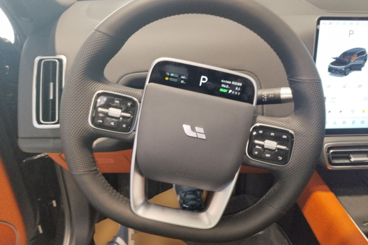 理想汽车 理想L9 2022款 Max中控内饰13