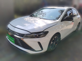 雪佛兰 科鲁泽 2023款 1.3T 轻混自动尊享版