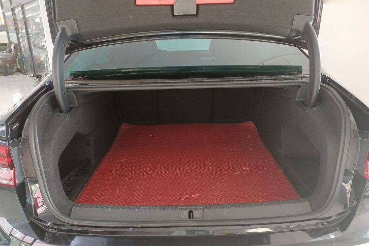 大众 辉昂 2018款 改款 380TSI 两驱商务版机舱底盘23