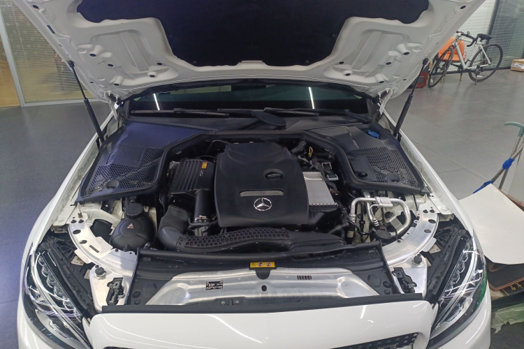 奔驰C级 2018款 C 200 L 运动版局部细节24