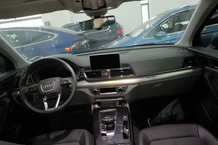 奥迪Q5L 2018款 40 TFSI 荣享时尚型 国V中控内饰12