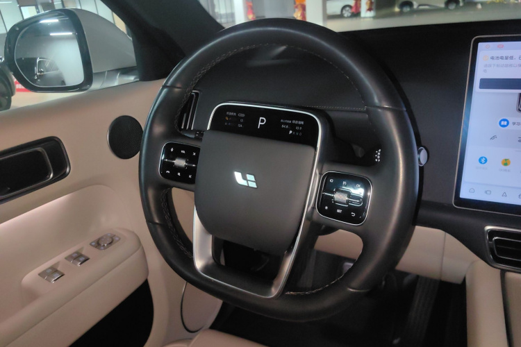 理想汽车 理想L7 2024款 Ultra中控内饰13