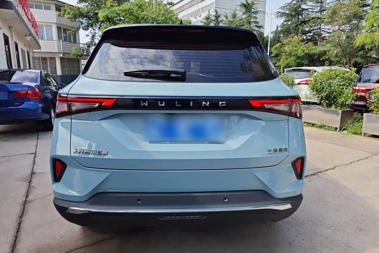 五菱汽车 五菱星辰 2021款 1.5T CVT星辉版车身外观6