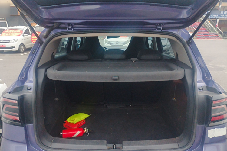 大众 途铠 2019款 280TSI DSG舒适版机舱底盘23