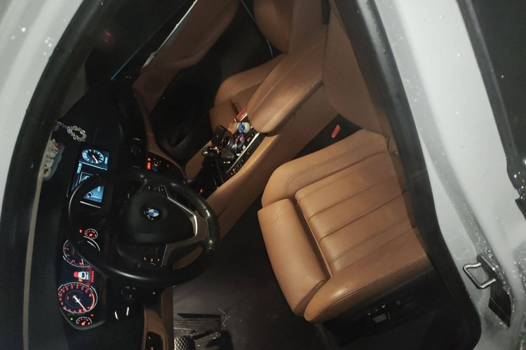 宝马X6 2017款 xDrive28i中控内饰19