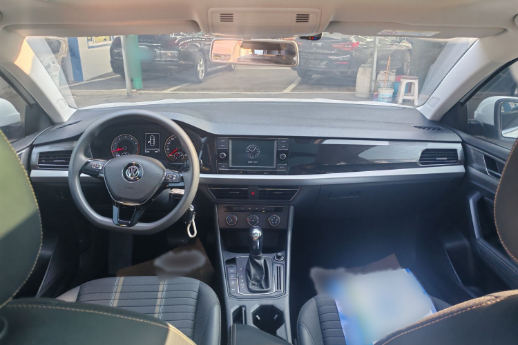 大众 朗逸 2019款 两厢 280TSI DSG舒适版 国VI中控内饰7002