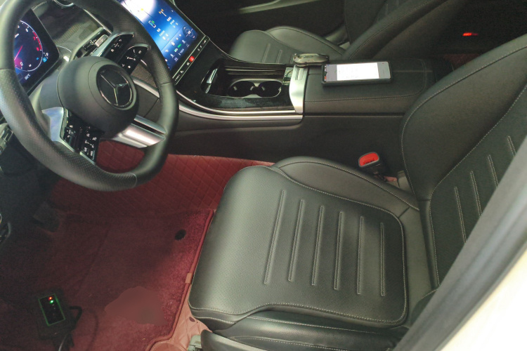 奔驰C级 2023款 C 200 L 运动版中控内饰19