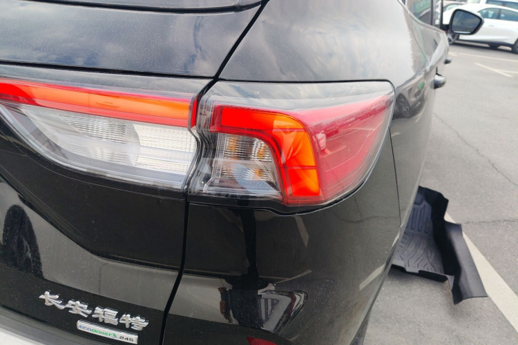 福特 锐际 2020款 EcoBoost 245 两驱耀享款车身外观9