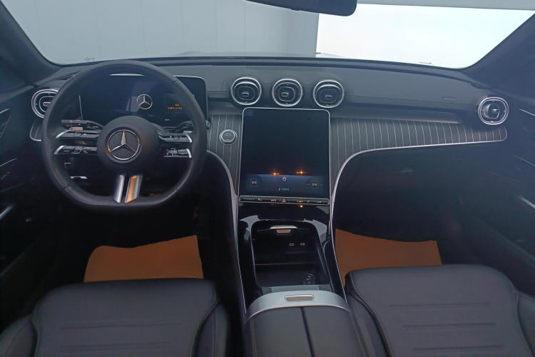 奔驰C级 2024款 改款 C 260 L 运动版中控内饰12