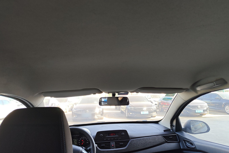 宝骏310W 2020款 1.5L 自动劲享型 国VI中控内饰22