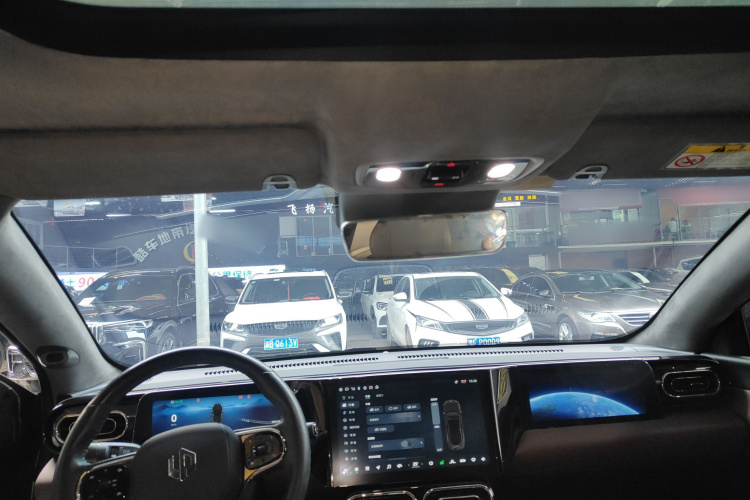 零跑汽车 零跑C01 2023款 630四驱性能版中控内饰22