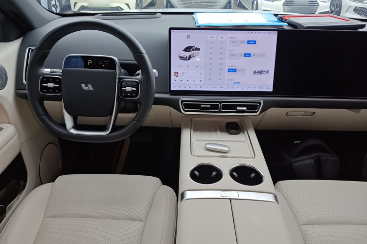 理想汽车 理想L6 2024款 Max中控内饰7002