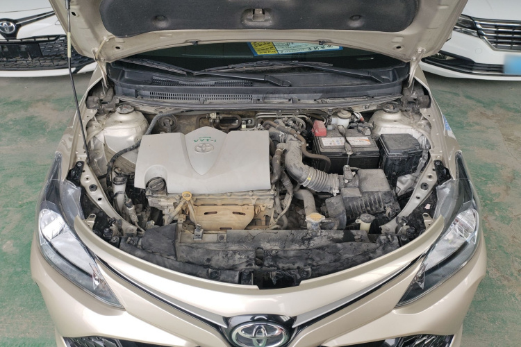 丰田 威驰FS 2017款 1.5L CVT锋驰版机舱底盘24