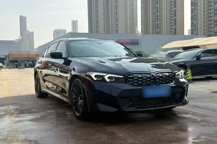 宝马3系 2023款 325Li M运动曜夜套装车身外观6008