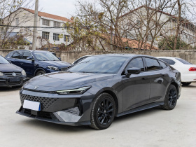 长安UNI-V 2024款 1.5T 尊贵型