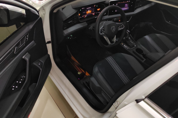 大众 速腾 2024款 200TSI DSG飞越版中控内饰20